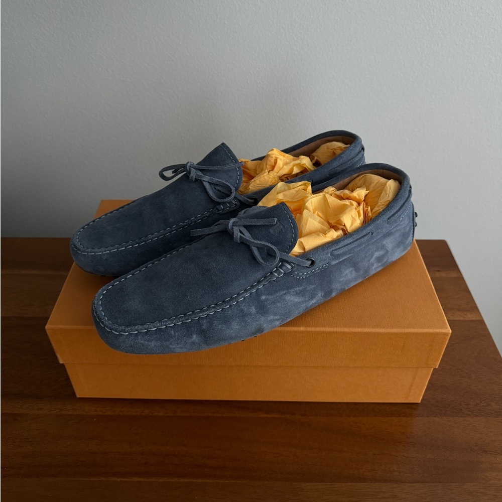 Tod’s Gommino Suede Loafer
